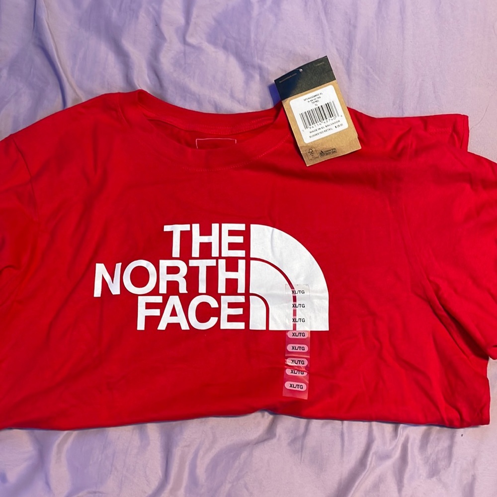 NORTH FACE Womens Red T shirt BRAND NEW NEVER WORN with TAG Size XL